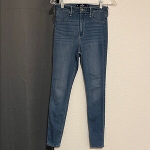Hollister Women's Classic Blue Skinny Jeans